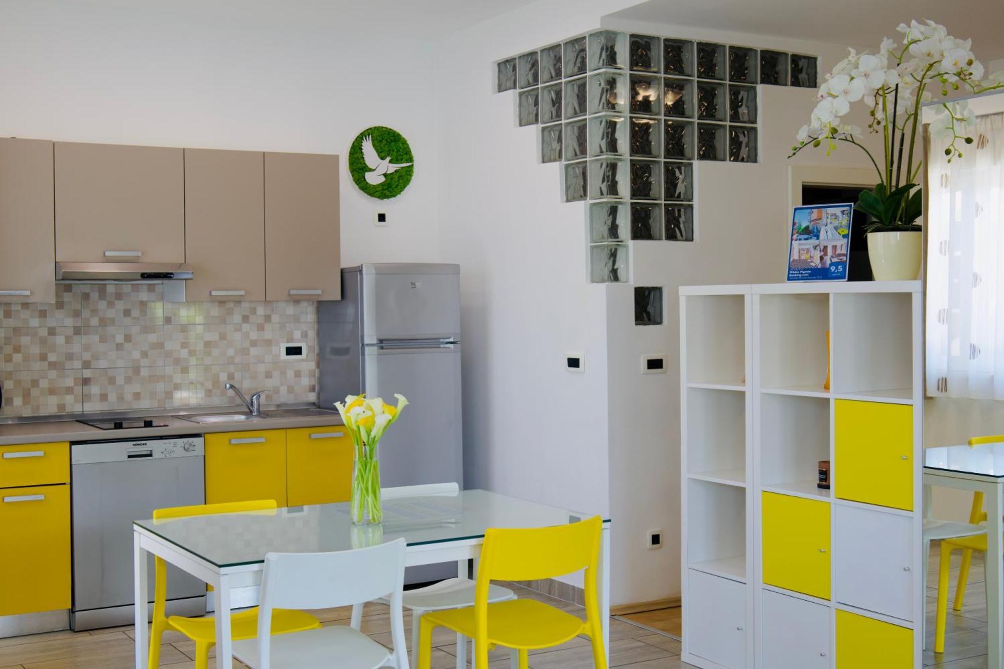 White Pigeon Apartment Split Exterior foto